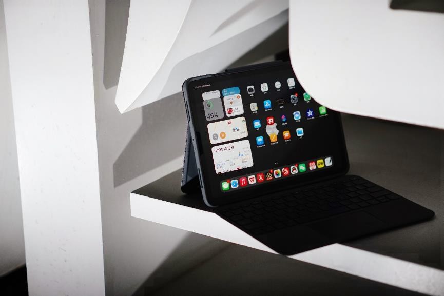 你的iPad该升级了，买后爱奇艺？罗技键笔套件让它拥有生产力