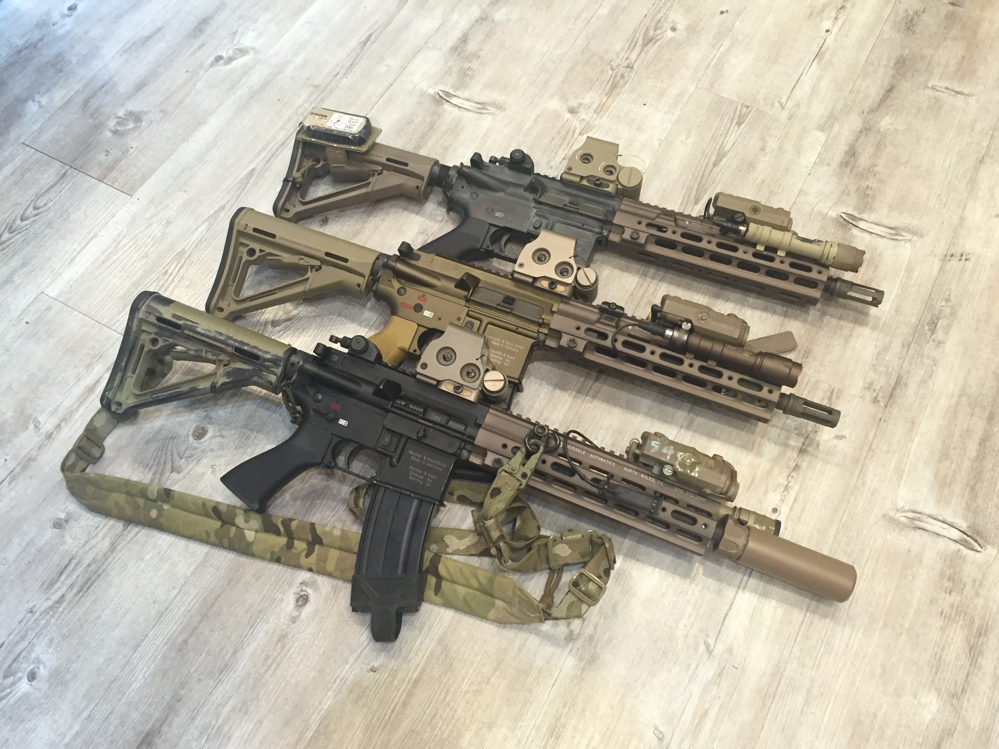 hk416突击步枪是现在德国最热门的一种出口型武器,基于美制ar系列步枪