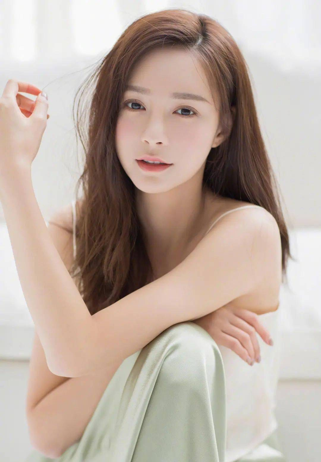 都说整容是娱乐圈“大忌”，而这10位明星，却因整容走向人生巅峰