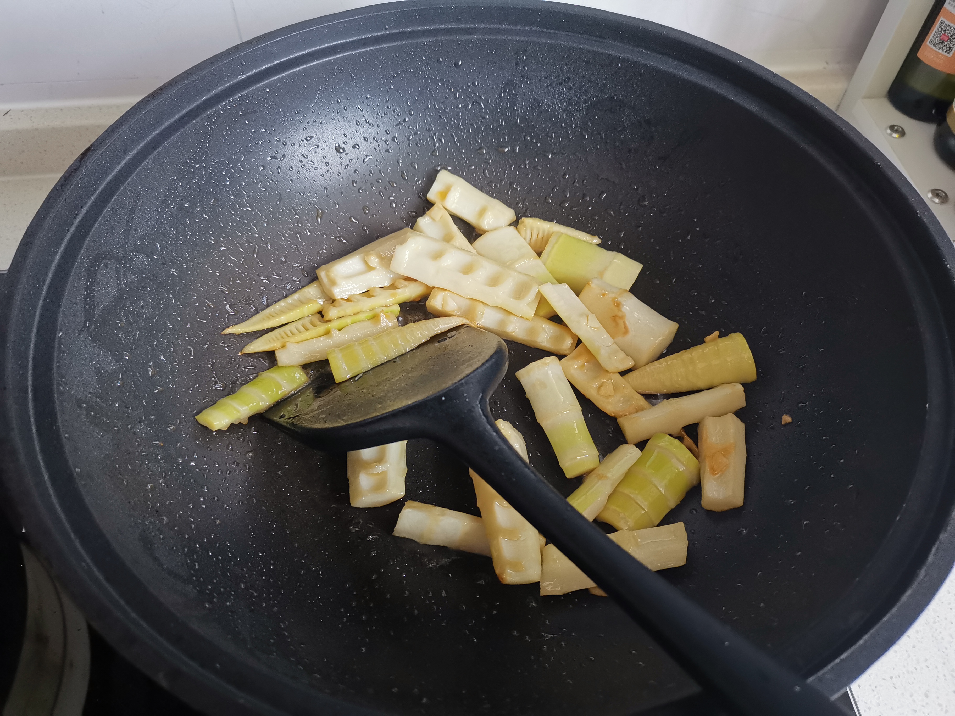 油燜筍的做法,油燜筍的做法詳細(xì)步驟