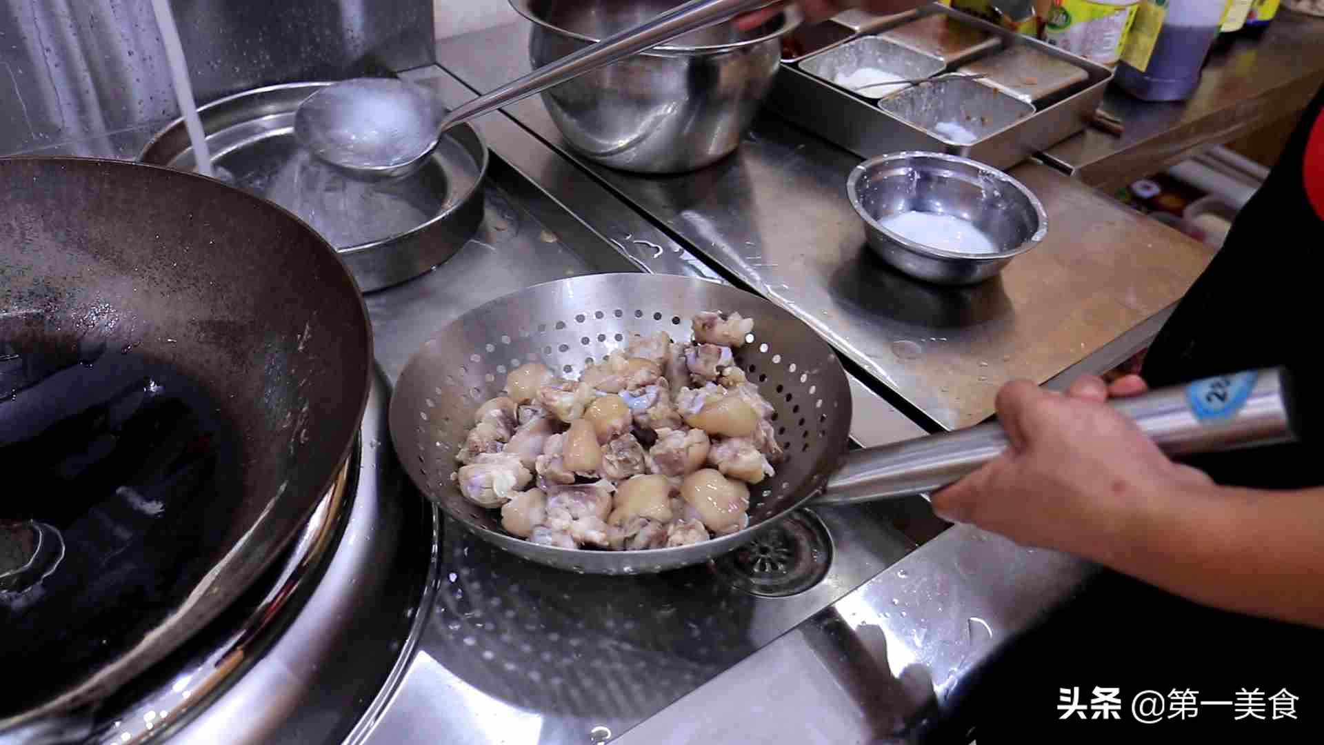 家常醬豬手,家常醬豬手燉多久時間