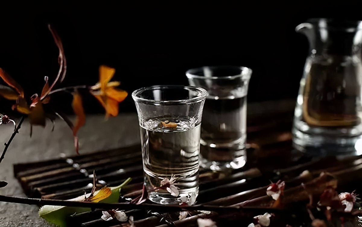 酒问｜你对浓香型白酒了解多少？中国十大浓香型白酒有哪些？
