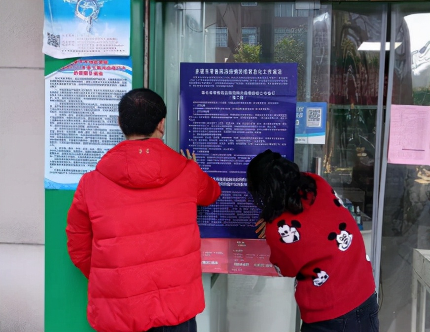 筑牢“哨点”监测防线 赤壁市强化零售药店疫情防控监管