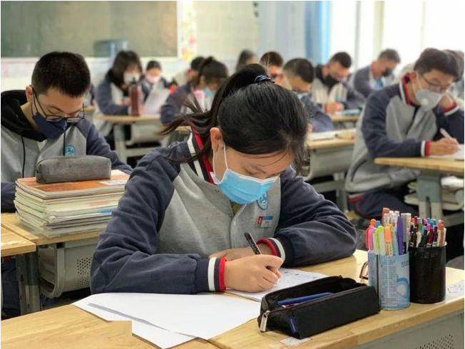 教育部传来“坏消息”，上大学或将变得更难，高三考生愁眉不展