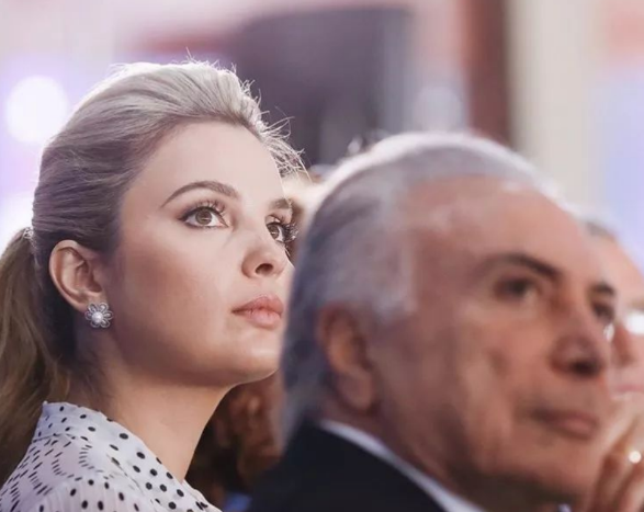 巴西的第一位女性：外表美丽，距离总统44岁，颈部雕刻。