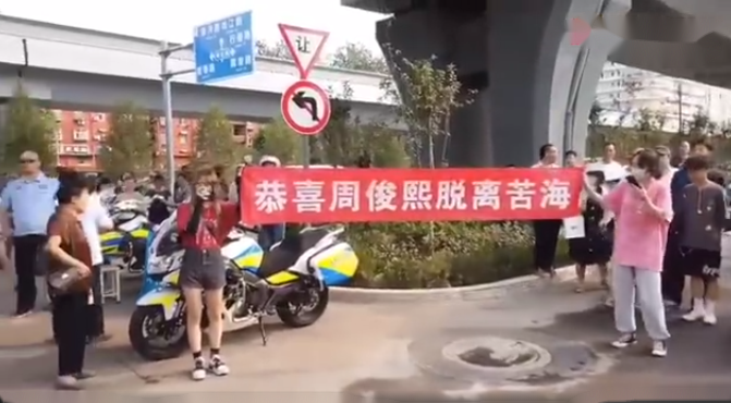 在父母眼中，“高考前后”地位变化有多大？这几张图真实得扎心了