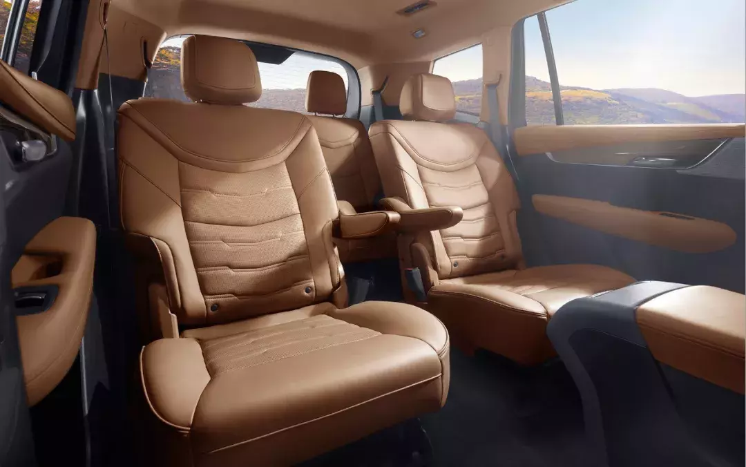 凯迪拉克XT6:想让精英大叔忘掉Alphard