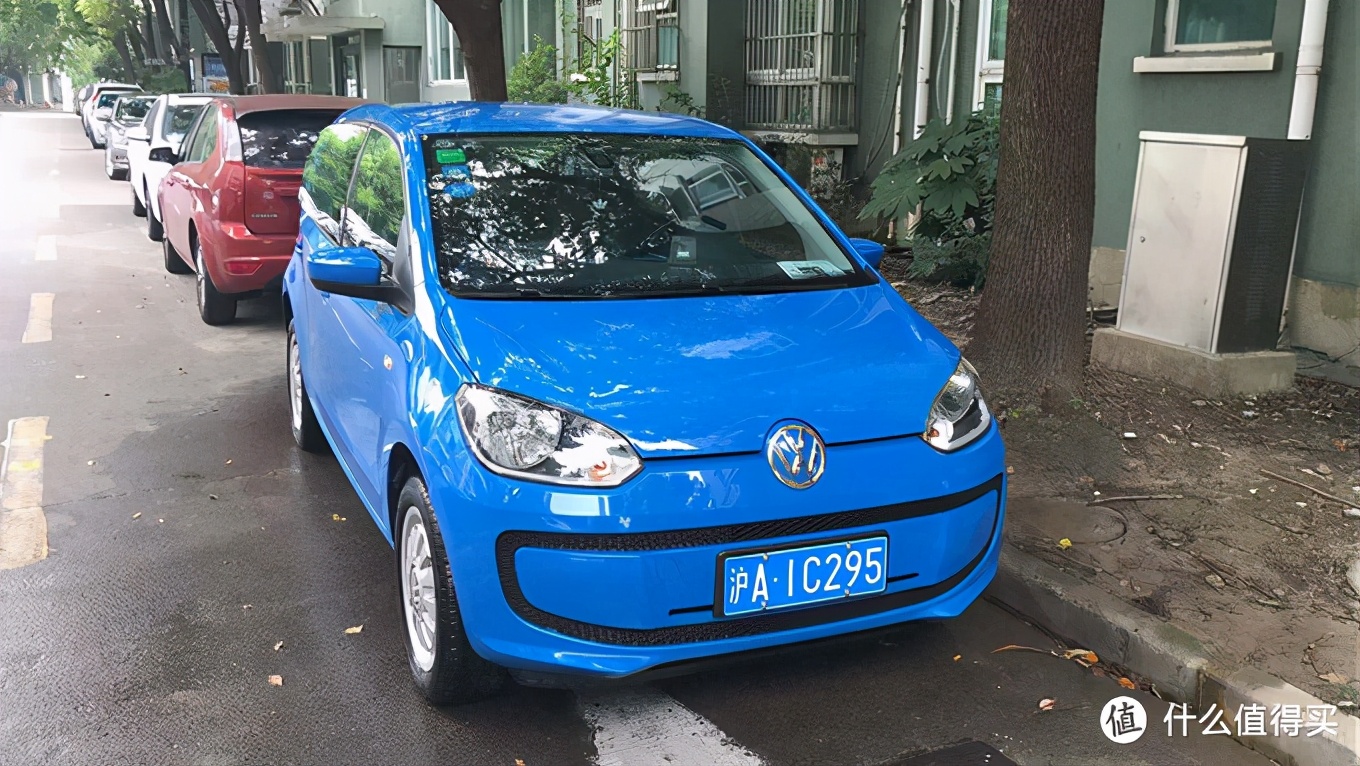 高尔夫：省油是王道，停车很方便可惜没有买到高配车