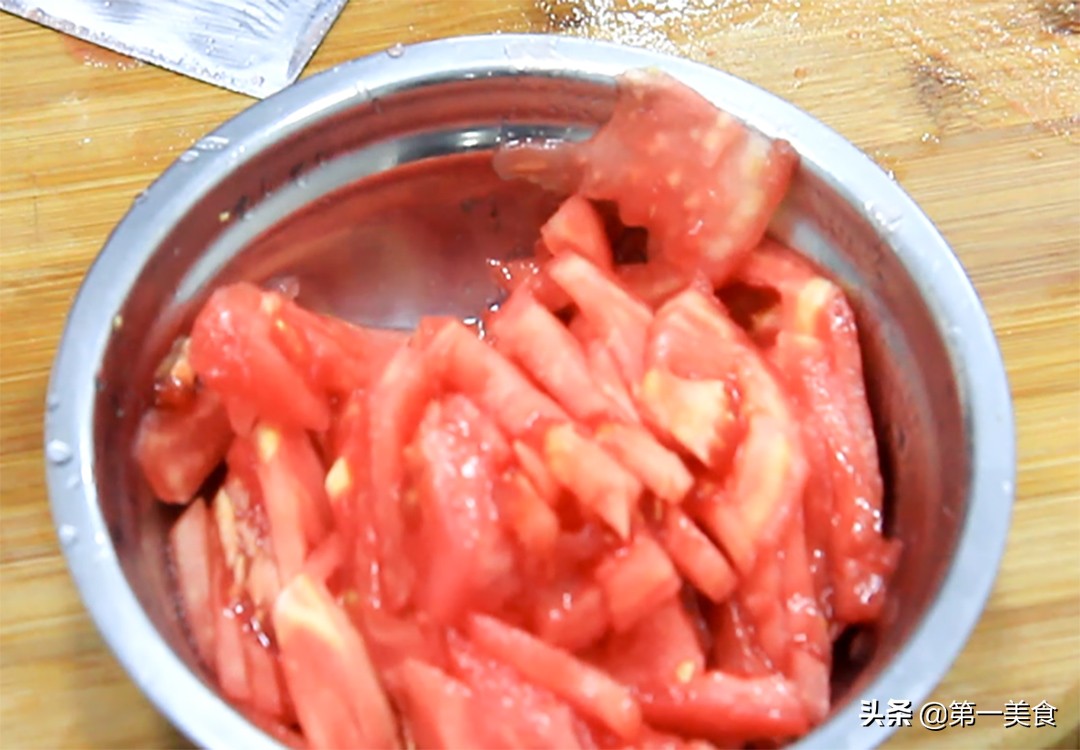 西红柿炖牛腩,西红柿炖牛腩的做法最正宗的做法