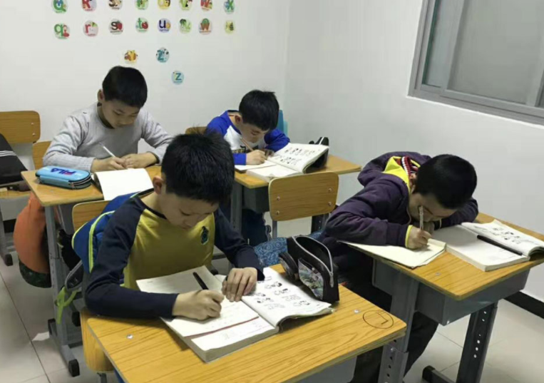 大学英语四级容易过吗（大学英语4）