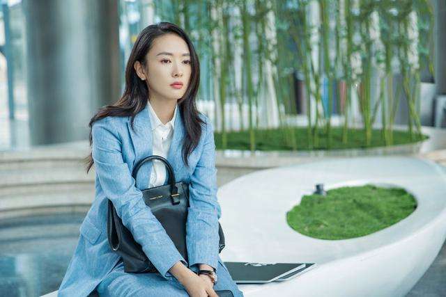 看了《只不过三十岁》才明白的五个道理是，三十岁的女性要经常听。
