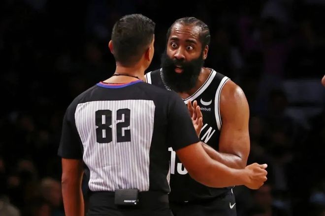 哪些球员让nba改变规则(规则红利？盘点NBA受新规则影响最严重的球星：一代版本一代神？)