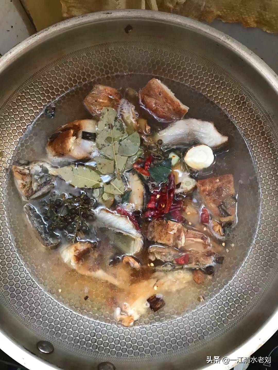 今天为大家分享一下腌制腊鱼的两种烹饪方法，希望你能喜欢