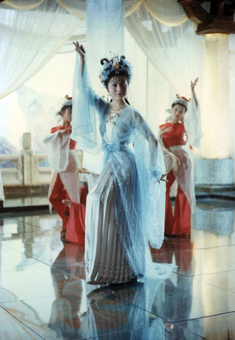 旧影:1984年黄梅戏影片《龙女》马兰主演