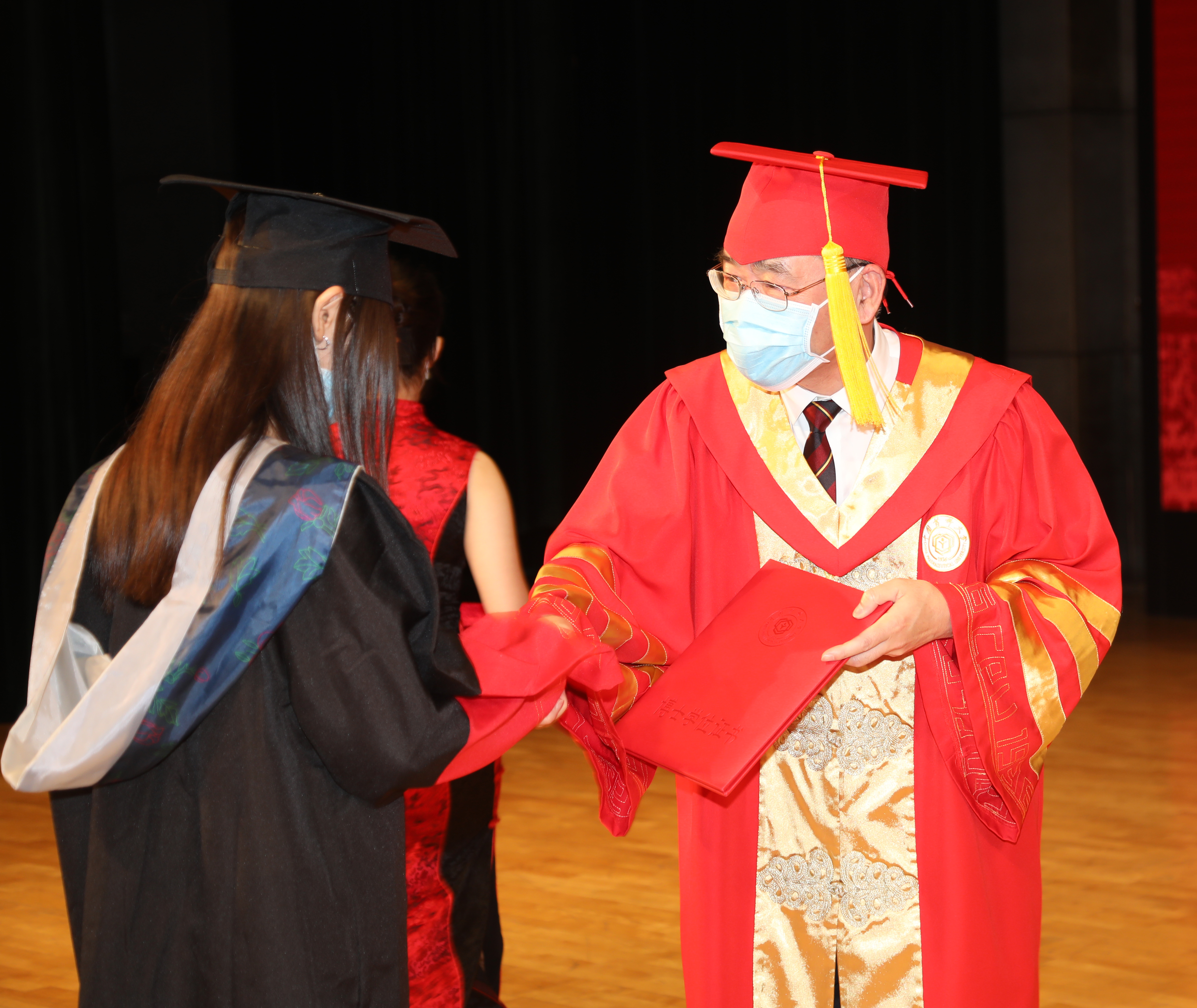 中国药科大学举行2020届毕业典礼暨学位授予仪式 千名药大毕业生相聚云端隔空挥别母校