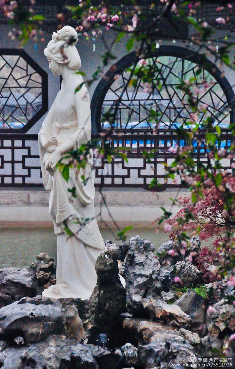 莫愁湖——粉黛江山，留得半湖烟雨；王侯事业，都如一局棋枰