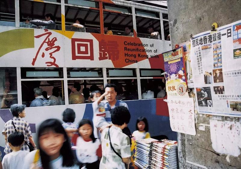 「港明是非」一条大河波浪宽~香港人提到这首歌，自动现场大合唱