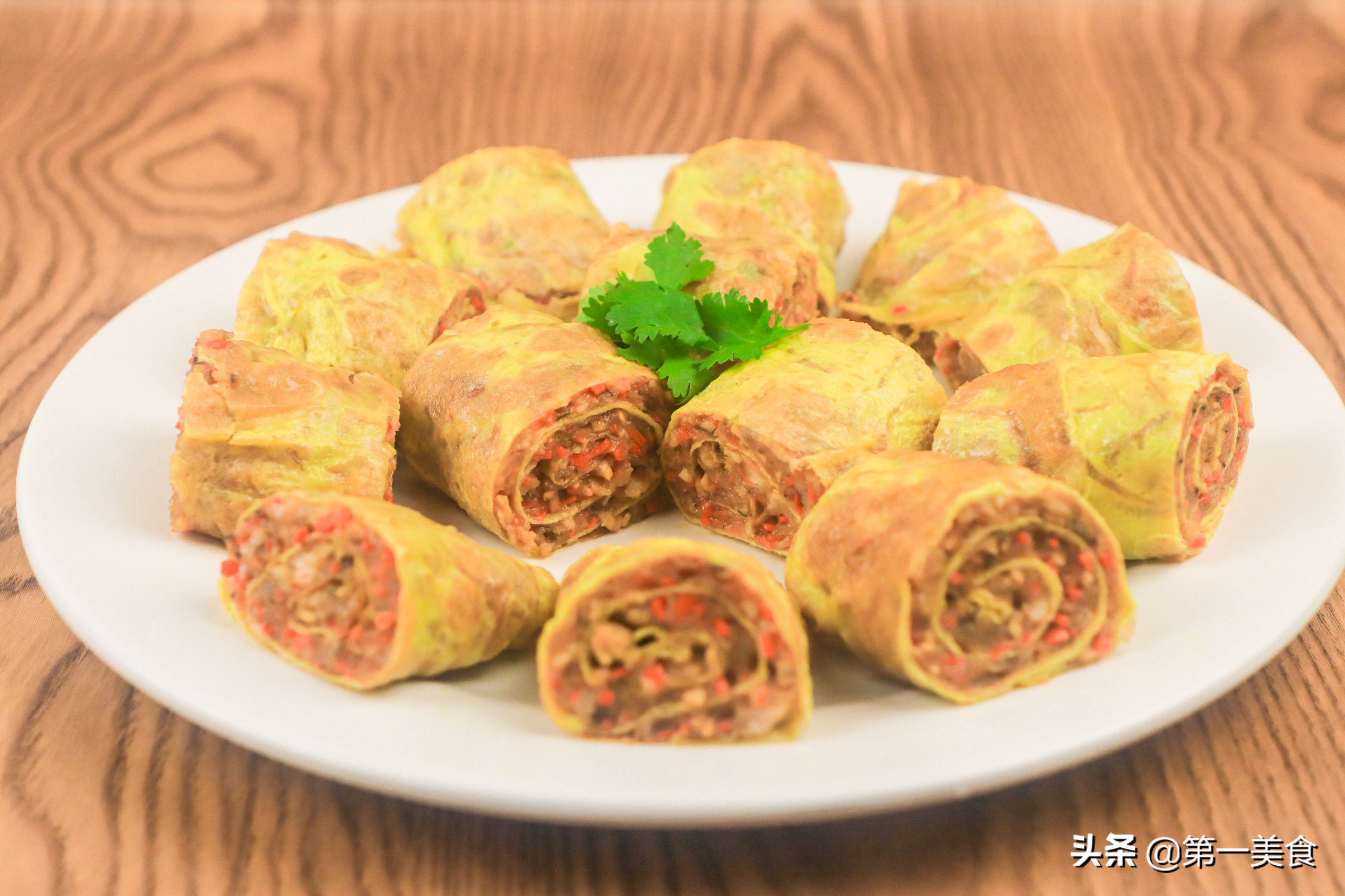 厨师长做的鸡蛋肉卷好吃有诀窍,简单易学,鲜香嫩滑,营养丰富