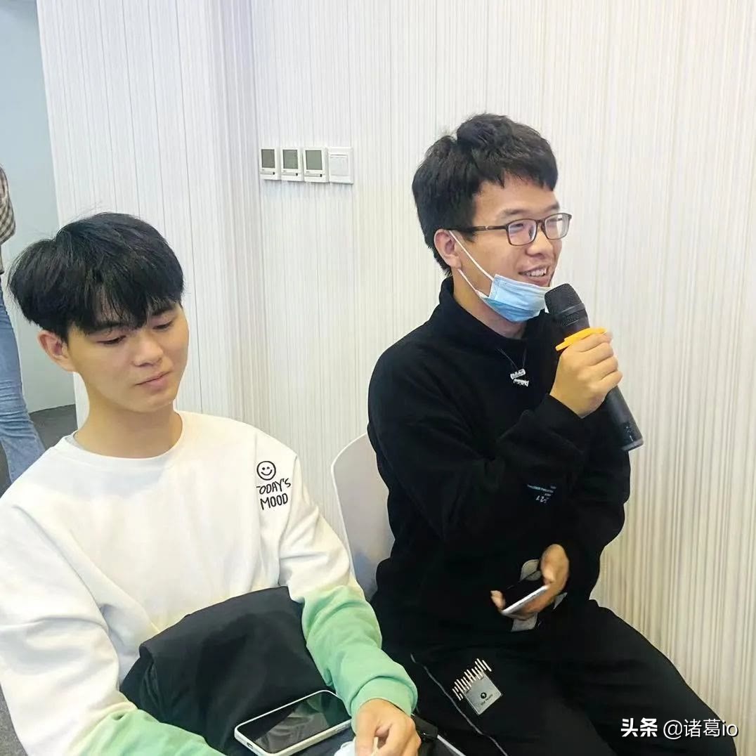 后浪来袭｜华中科技大学软件工程学院到访诸葛io