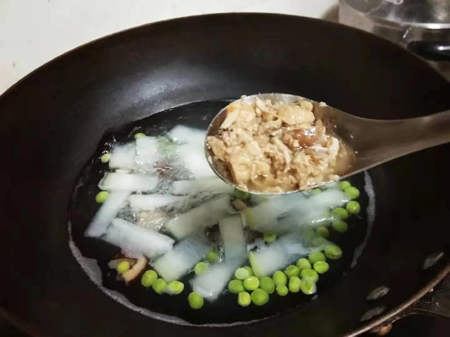 芦笋遇上它们几个做成汤才是绝配，我给它起名五宝抗癌降脂汤