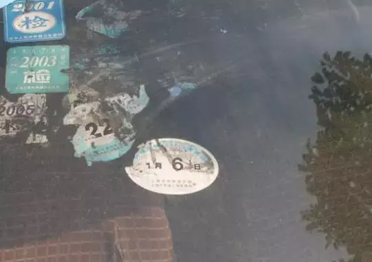 撕不掉的痛！车贴怎么清除才不伤车？