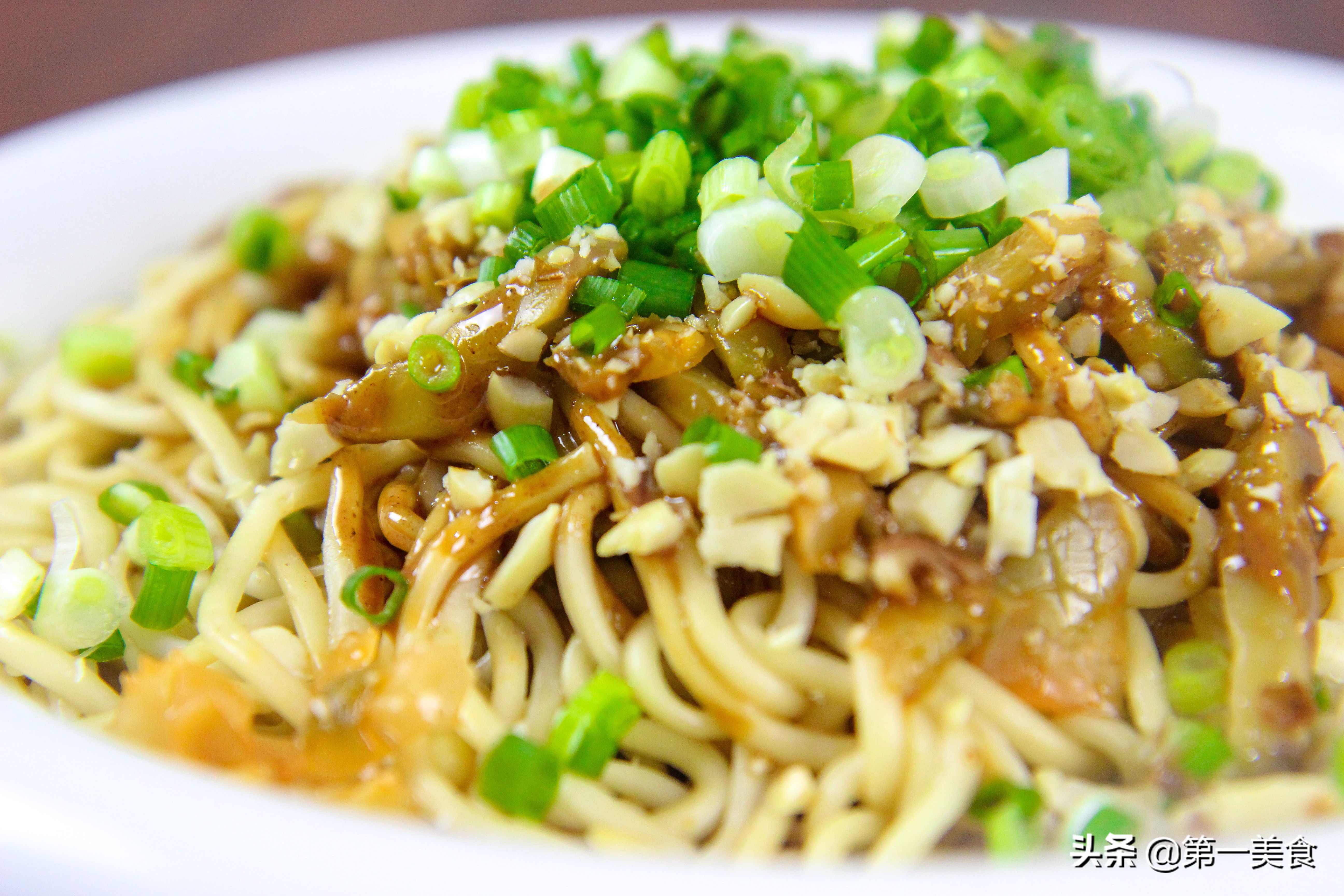 学做热干面（吃热干面自己在家做详细教程和配料都告诉你）