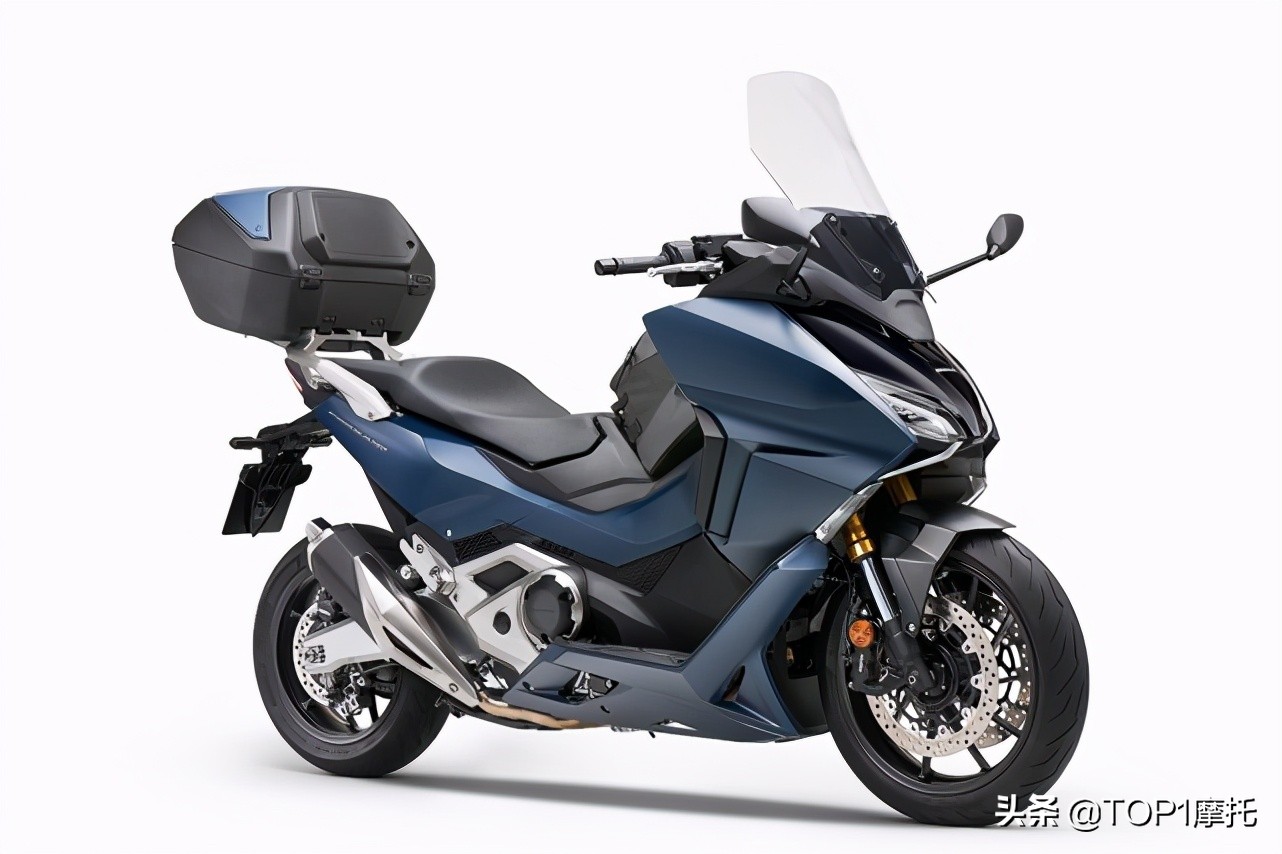 本田进口摩托三车齐发 CB1000R、NSS750、CM1100国内正式上市