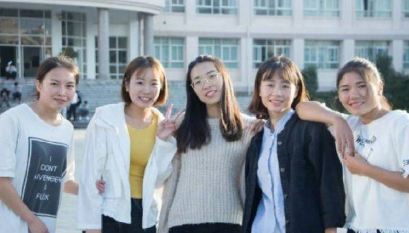 大学宿舍等级划分，从豪华到寒酸对比相当明显，看你属于哪一档？