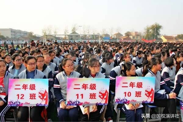 衡中尖子生高考临近快崩溃了，从前3到103看老爸如何帮她解压