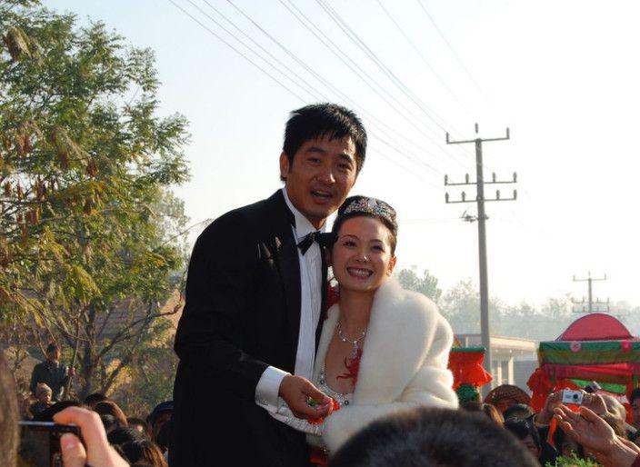 撒娇的女人程莉莎：什么样的女人，吸引什么样的男人