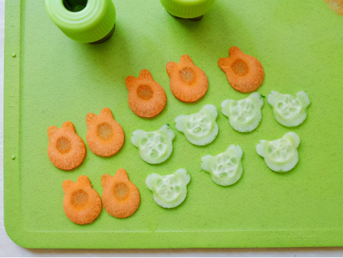 好吃还营养的厚蛋烧，做法很简单，颜值也高，做早餐正合适