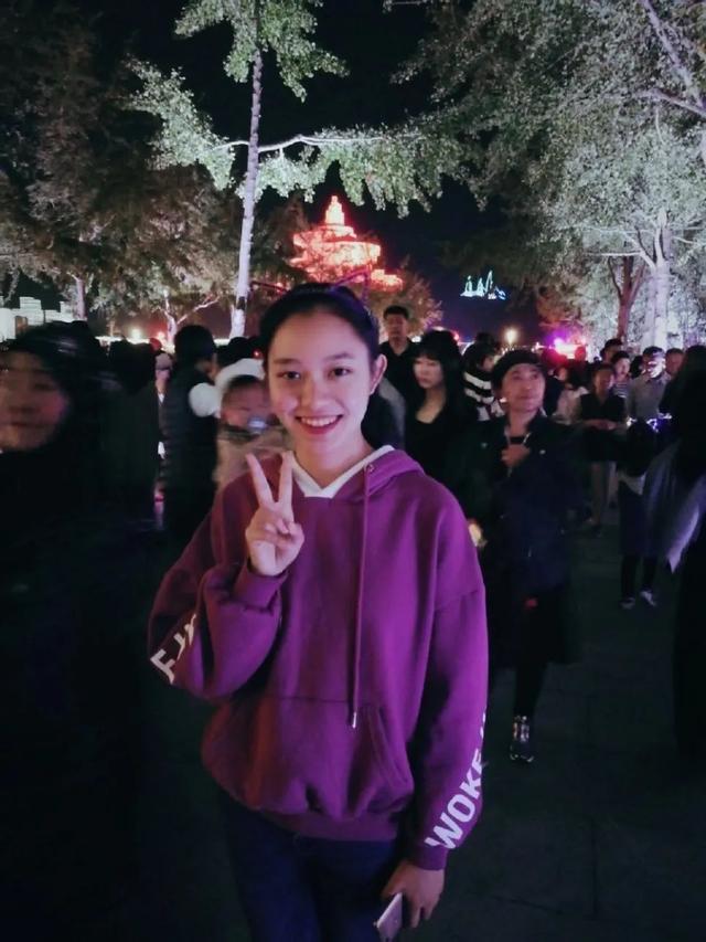 宿舍6朵金花2人保研，4人考研！专业排名第1、获奖学金，任班长…