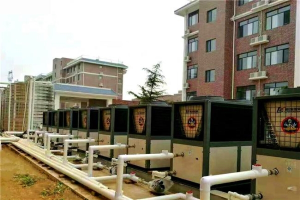 空气能热水器维护有妙招 学会了热水器寿命延长五年