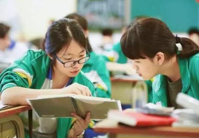 考生500多分上清华，被网友质疑期末会挂科，如今过得让人很羡慕