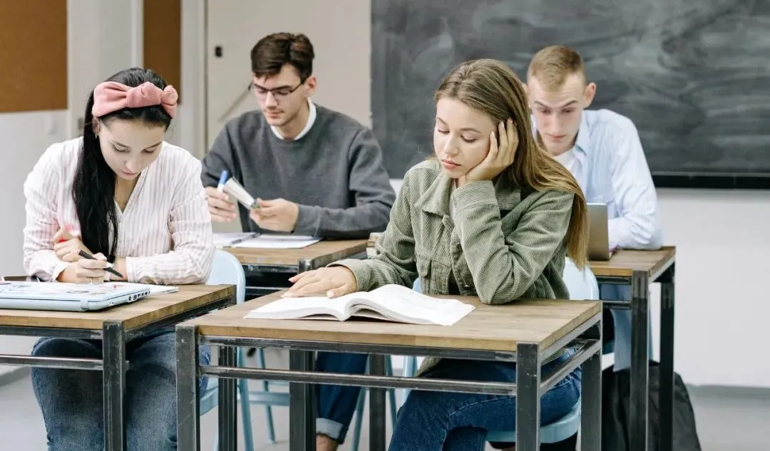 我觉得自己讲课烂透了，学生却说：老师，我庆幸选了你的课