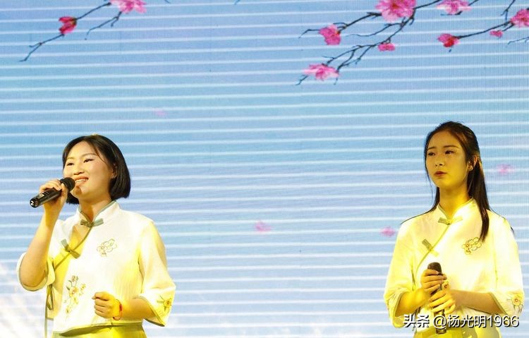 施秉一中：唱响青春   舞动人生