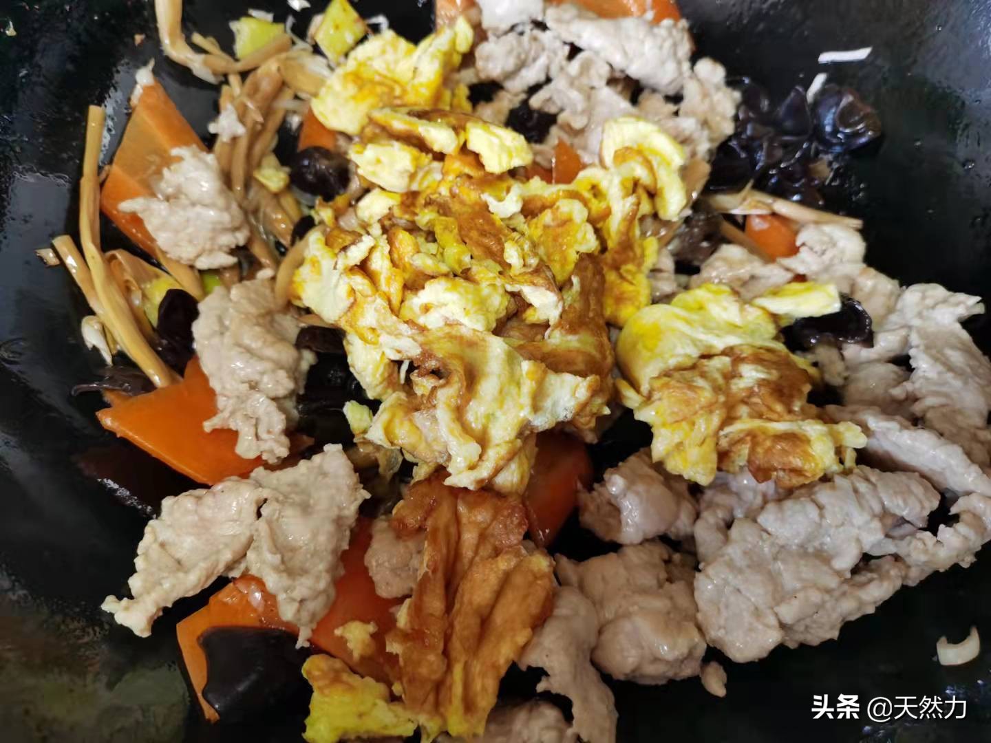 木须肉是传统的经典名菜，做法简单，步骤是关键，看一遍就能学会
