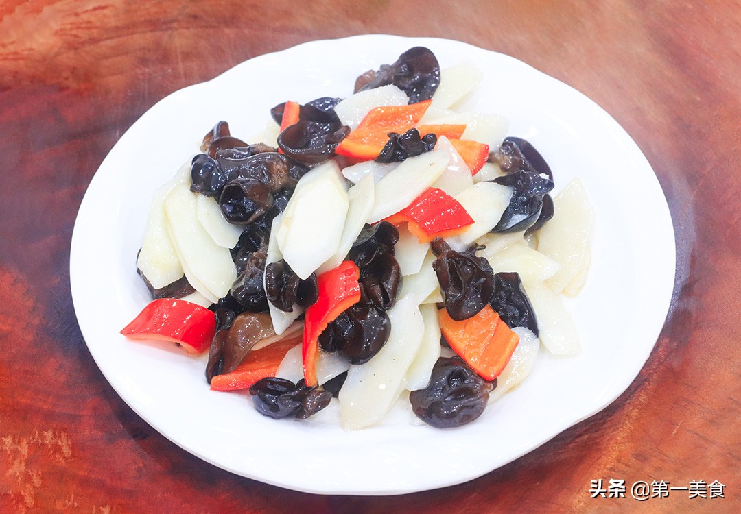 大鱼大肉吃腻了，试试这5道素食家常菜，清淡营养不油腻，太香了