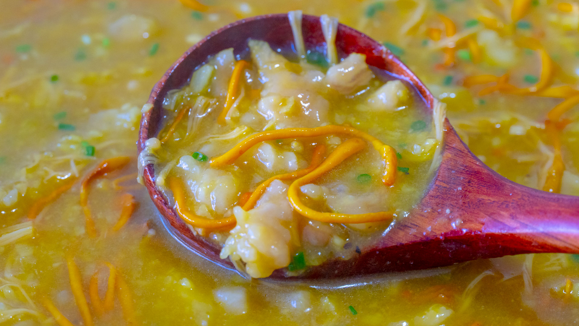 天冷了，这道汤多给家人喝，汤鲜肉嫩，做法简单，顺应时节好过秋