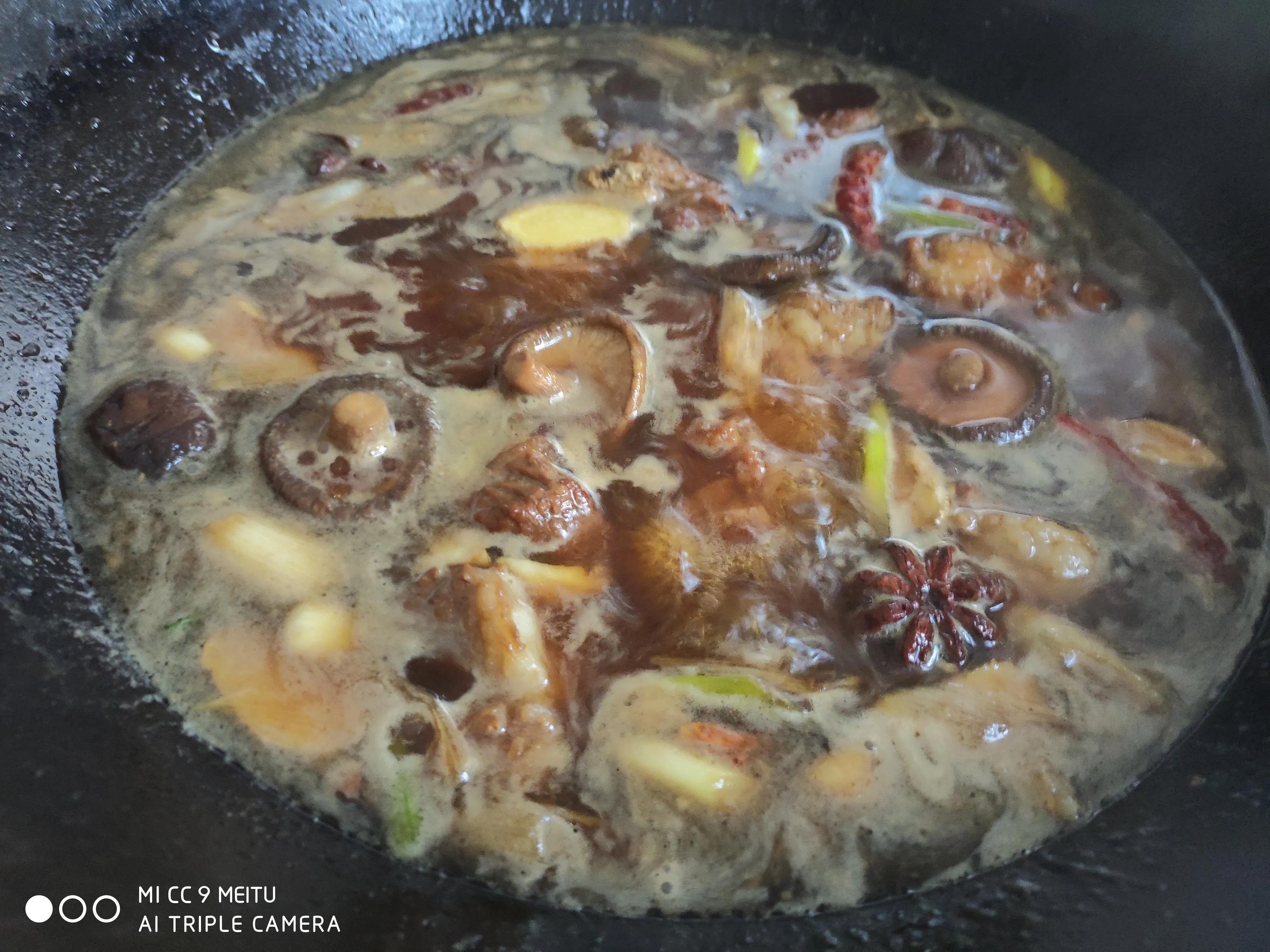 传统名菜红烧牛肉软烂鲜香、汤汁醇厚，教你咋做入味，年夜饭必备