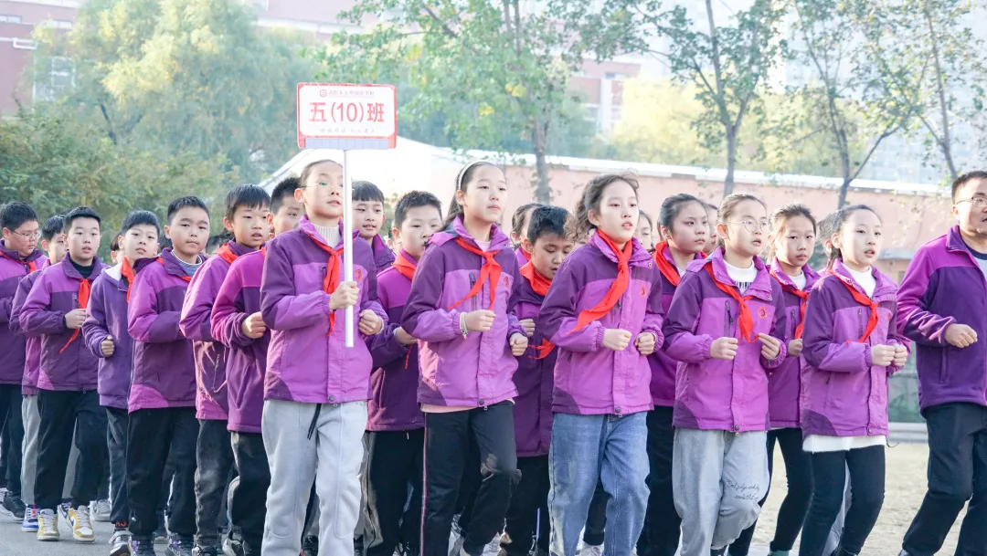 阳光运动，快乐成长丨洛阳东外小学部队列队形广播操比赛