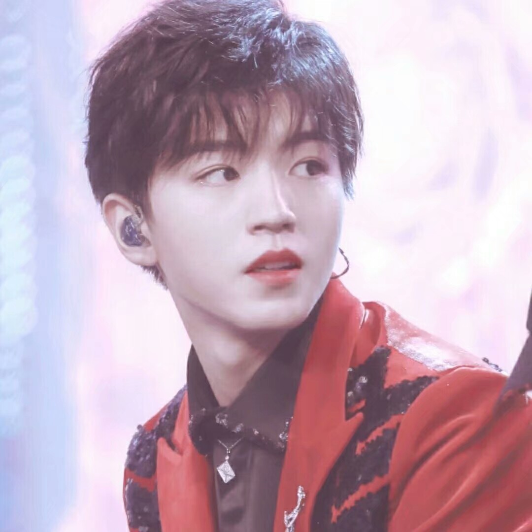 高考放榜时，娱乐圈也有真学霸，有人优秀到没成绩？正能量走起