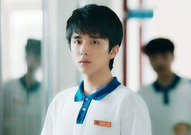 娱乐圈的“真学霸”！看完他们的高考成绩，实在令人羡慕嫉妒