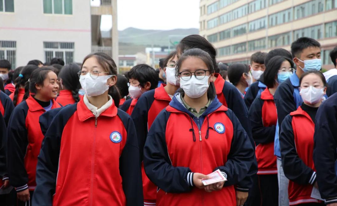 2021高考没考好不允许“复读”？官方回应来了，家长总算放心了