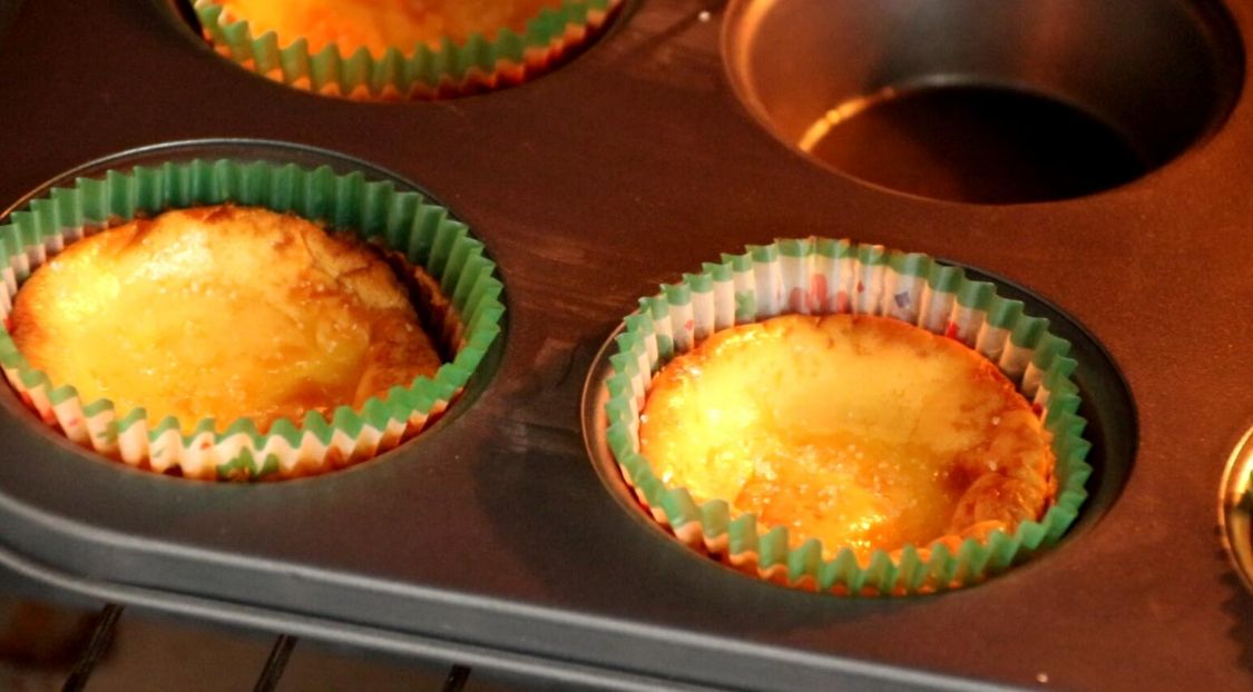 冬天的绝佳早餐，牛奶倒入鸡蛋内，瞬间变成网红美食，营养又美味