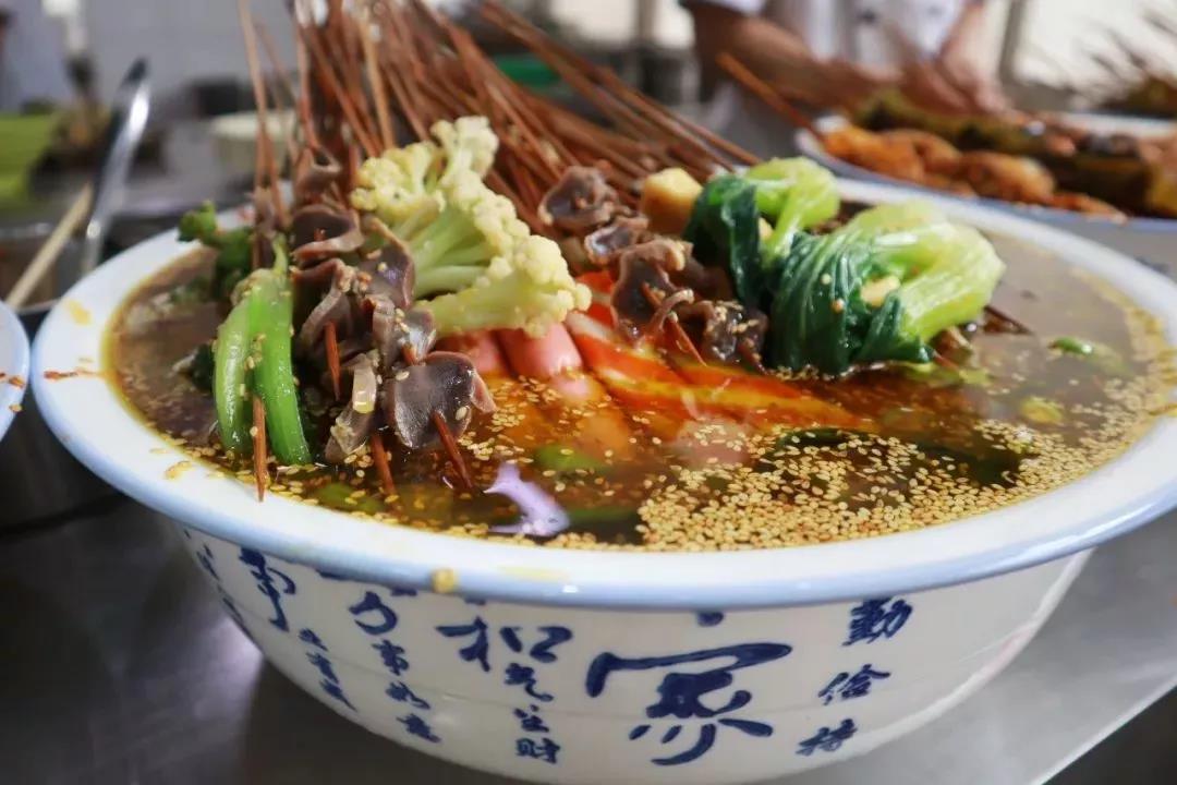 坐拥三大校区，占地2655亩，培养超30万精英，十个理由让你爱上山东这所高校！