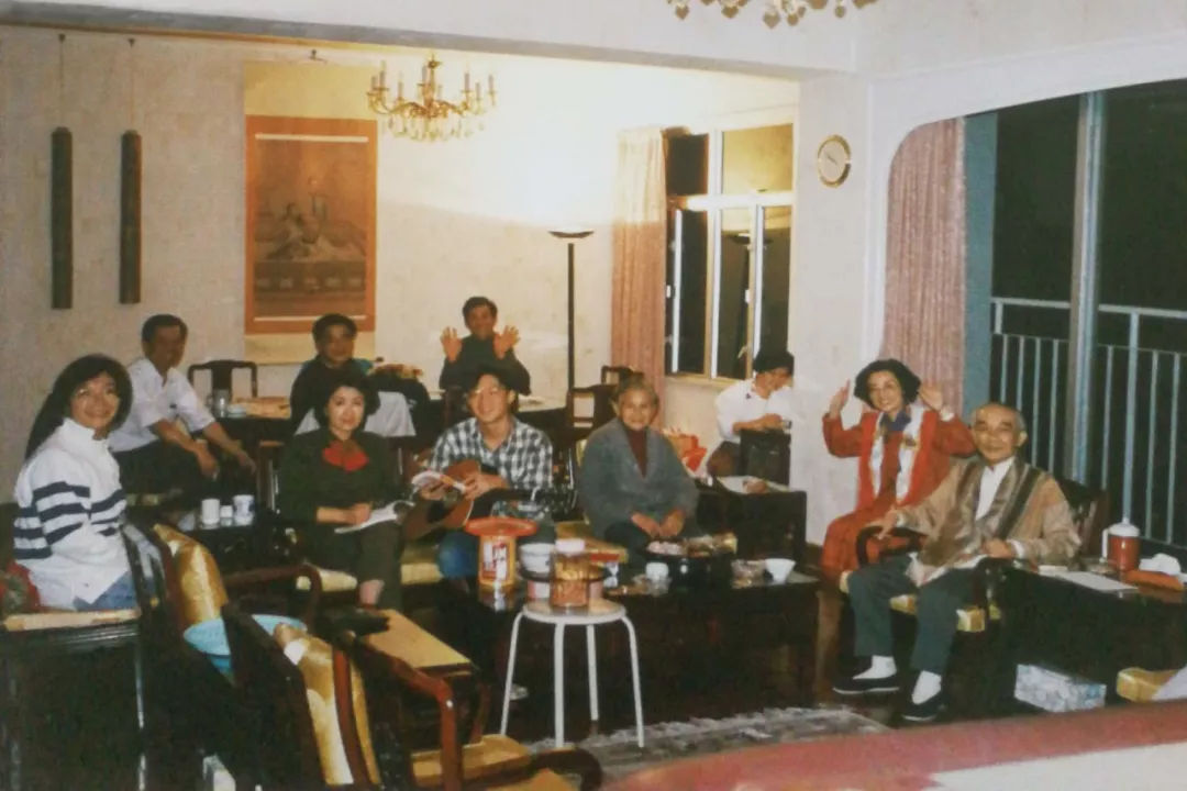 南怀瑾：大师or骗子？他的书，北大教授暗讽文盲才看，是不懂读法