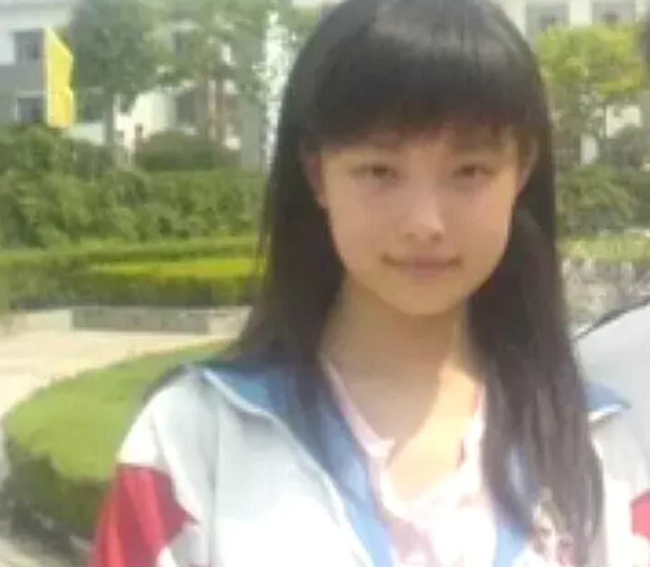 女神倪妮的上位史，和她深爱过的2个偶像男神