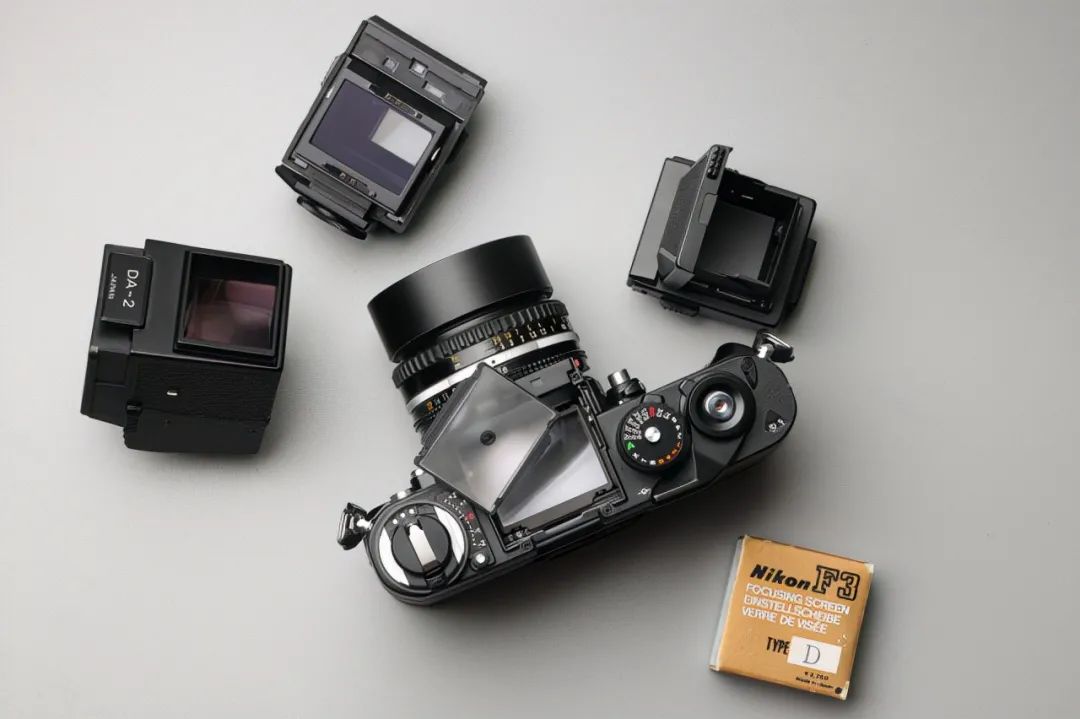 单反并非被摄影师抛弃，而是被相机制造业所颠覆