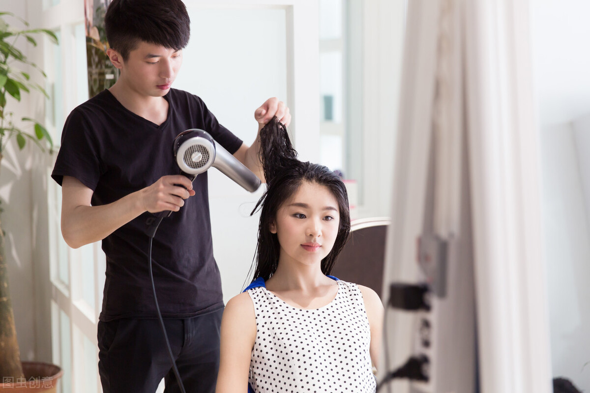 发廊小姐（湖北美女开理发店）